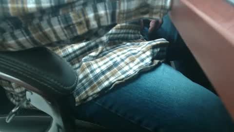 Snapshot of daddy7194 chatting on 11-12-25, 01:00 daddy7194 online show from 11-12-25, 01:00