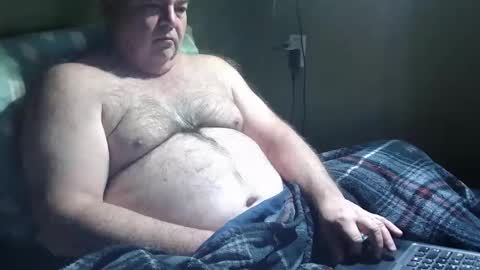 Snapshot of daddy7194 chatting on 12-14-25, 08:09 daddy7194 online show from 12-14-25, 08:09