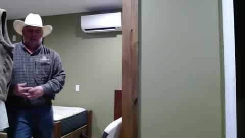 Snapshot of daddy7194 chatting on 12-16-25, 11:43 daddy7194 online show from 12-16-25, 11:43