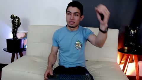 Snapshot of daddy_juancho82 chatting on 06-01-26, 12:07 juancho online show from 06-01-26, 12:07
