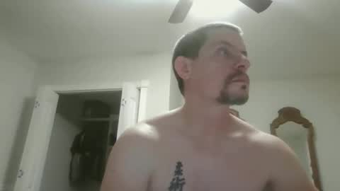 Snapshot of daddy_smallz chatting on 01-07-26, 03:31 XChampX online show from 01-07-26, 03:31