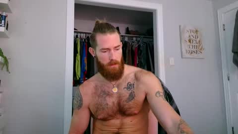 Snapshot of daddyafterdark1 chatting on 06-09-26, 01:45 daddyafterdark1 online show from 06-09-26, 01:45