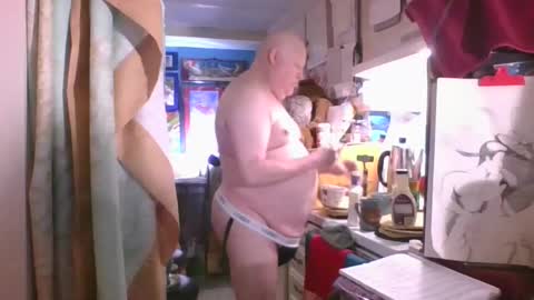Snapshot of daddycubbyhubby chatting on 02-17-26, 07:49 Daddy online show from 02-17-26, 07:49