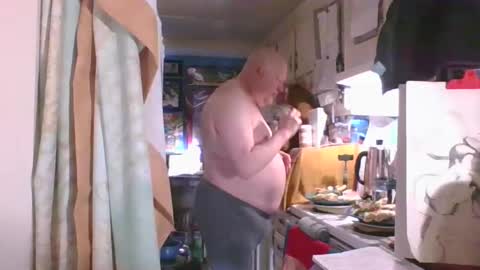 Snapshot of daddycubbyhubby chatting on 03-13-26, 02:56 Daddy online show from 03-13-26, 02:56