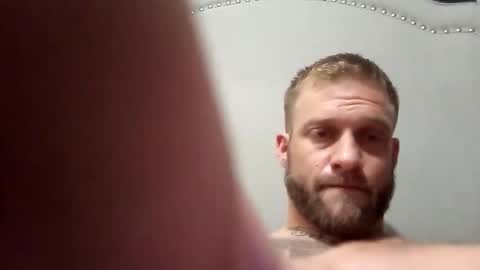Snapshot of daddydeeevooo chatting on 05-25-26, 06:30 daddydeeevooo online show from 05-25-26, 06:30