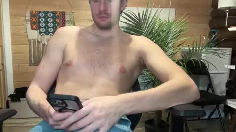 Snapshot of daddydoesit69 chatting on 10-23-25, 07:56 Leo online show from 10-23-25, 07:56