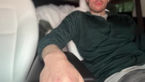 Snapshot of daddydoesit69 chatting on 11-18-25, 12:16 Leo online show from 11-18-25, 12:16