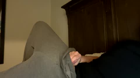 Snapshot of daddydom0000 chatting on 11-27-25, 02:19 Daddy online show from 11-27-25, 02:19