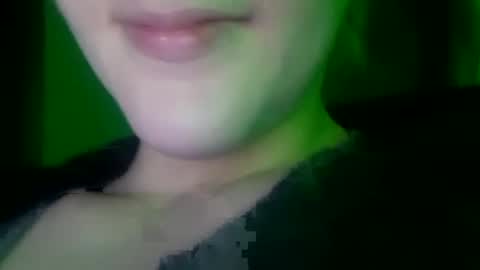 Snapshot of daddylookatmylonglegs chatting on 09-16-25, 05:08 Caroline online show from 09-16-25, 05:08