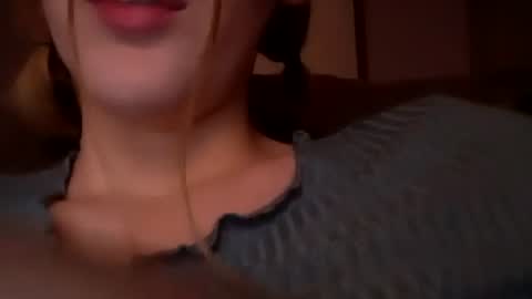 Snapshot of daddylookatmylonglegs chatting on 09-24-25, 08:50 Caroline online show from 09-24-25, 08:50