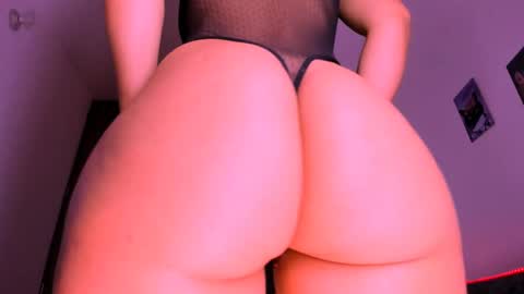 Snapshot of daddylovesmybigbutt chatting on 03-02-25, 09:53 Creamy online show from 03-02-25, 09:53