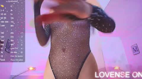 Snapshot of daddys_little_princesss chatting on 12-29-24, 12:12 Antonella online show from 12-29-24, 12:12