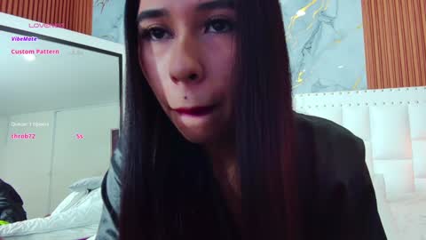 Snapshot of daddys_little_princesss chatting on 01-28-25, 08:57 Antonella online show from 01-28-25, 08:57