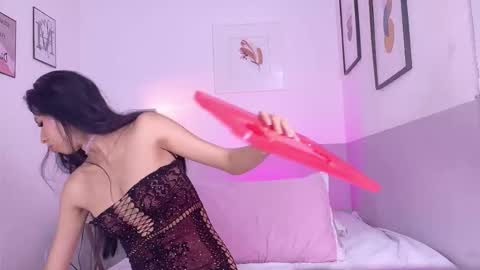 Snapshot of daddys_little_princesss chatting on 02-26-26, 02:54 Antonella online show from 02-26-26, 02:54