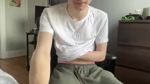 Snapshot of daddysfavorite01 chatting on 03-19-26, 02:10 daddys boy online show from 03-19-26, 02:10