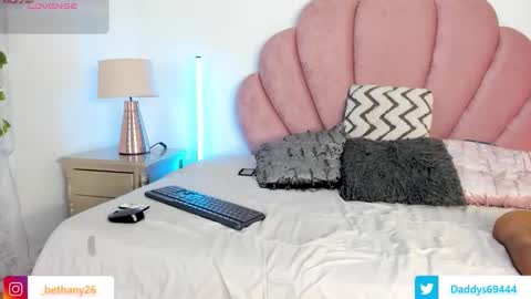 Snapshot of daddysgirrl1_ chatting on 11-27-25, 11:07 Bethany online show from 11-27-25, 11:07