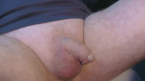 Snapshot of daddysmalls_55 chatting on 11-07-25, 07:03 daddysmalls online show from 11-07-25, 07:03