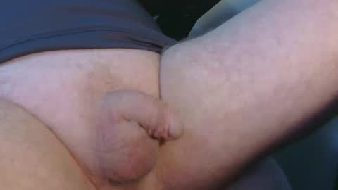 Snapshot of daddysmalls_55 chatting on 11-15-25, 04:36 daddysmalls online show from 11-15-25, 04:36