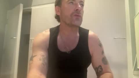 daddyswede23 online show from 09-22-25, 05:09