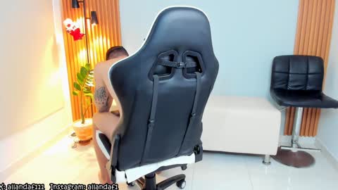 Snapshot of dafboy_ chatting on 12-05-24, 01:38 Allan Daf online show from 12-05-24, 01:38