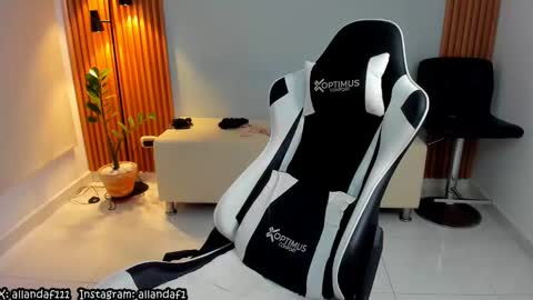 Snapshot of dafboy_ chatting on 02-06-25, 03:41 Allan Daf online show from 02-06-25, 03:41