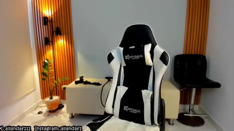 Snapshot of dafboy_ chatting on 02-23-25, 04:57 Allan Daf online show from 02-23-25, 04:57