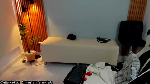 Snapshot of dafboy_ chatting on 03-11-25, 10:20 Allan Daf online show from 03-11-25, 10:20