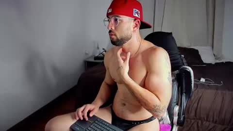 Snapshot of dafboy_ chatting on 10-16-25, 02:45 Allan Daf online show from 10-16-25, 02:45