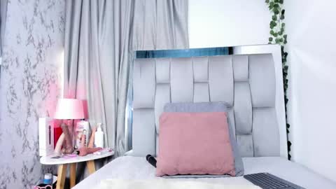 dafne_quenn online show from 10-01-25, 01:17