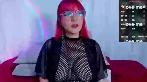 Snapshot of dafnemoon_1 chatting on 09-24-25, 05:05 Dafne Moon online show from 09-24-25, 05:05