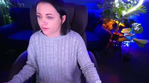 Dafni Mon online show from 01-13-25, 07:11