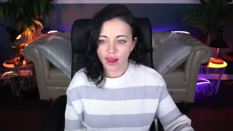 Snapshot of dafni_mon chatting on 04-23-26, 05:52 Dafni Mon online show from 04-23-26, 05:52