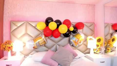 Dafnne online show from 09-30-25, 04:28