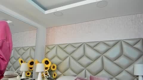 Dafnne online show from 12-02-25, 04:07