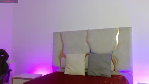 Snapshot of dahia_tay chatting on 01-31-25, 03:20 dahia online show from 01-31-25, 03:20