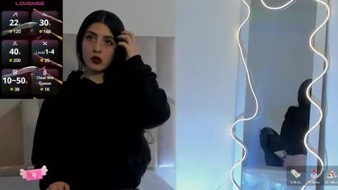 Snapshot of dahia_tay chatting on 02-10-25, 03:35 dahia online show from 02-10-25, 03:35