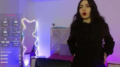 Snapshot of dahia_tay chatting on 09-19-25, 03:19 dahia online show from 09-19-25, 03:19