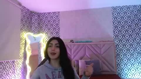 Snapshot of dahia_tay chatting on 01-06-26, 02:59 dahia online show from 01-06-26, 02:59