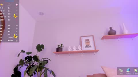 Dahiana online show from 12-17-24, 08:34