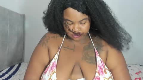 Snapshot of dahianajoss chatting on 12-27-24, 03:04 Ebony Sex Dahian online show from 12-27-24, 03:04