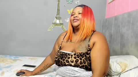 Snapshot of dahianajoss chatting on 02-09-25, 02:28 Ebony Sex Dahian online show from 02-09-25, 02:28