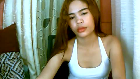 Snapshot of dahlia_123 chatting on 12-17-24, 05:07 Im Dahlia online show from 12-17-24, 05:07