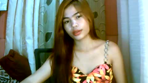 Snapshot of dahlia_123 chatting on 01-17-25, 10:44 Im Dahlia online show from 01-17-25, 10:44