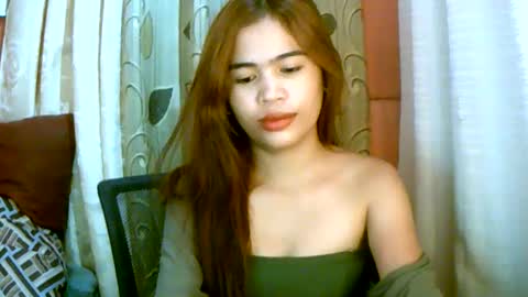 Snapshot of dahlia_123 chatting on 01-18-25, 02:02 Im Dahlia online show from 01-18-25, 02:02