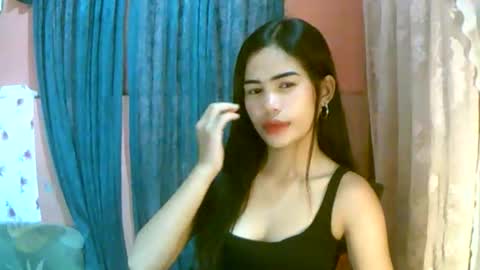 Im Dahlia online show from 03-30-26, 11:33