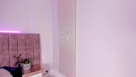 Snapshot of dahlia_rossee chatting on 05-28-26, 08:28 dahlia_rossee online show from 05-28-26, 08:28