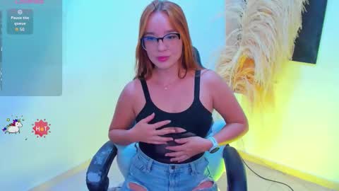 Snapshot of dahlia_rossi chatting on 12-05-25, 05:38 Dahlia online show from 12-05-25, 05:38