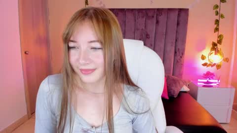 Dahlia online show from 09-15-25, 01:33