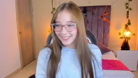 Dahlia online show from 10-14-25, 09:37