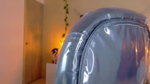 Dahlia online show from 02-18-26, 07:26